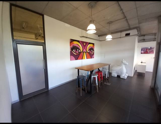 396M² OFFICE TO LET IN BRYANSTON